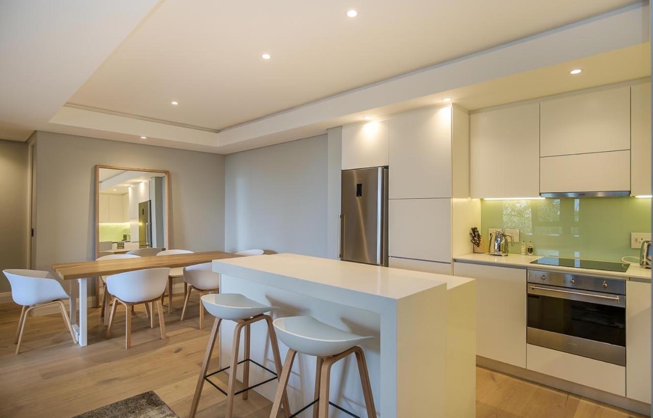 35 On Main By Stay In Luxury Cape Town Exterior photo