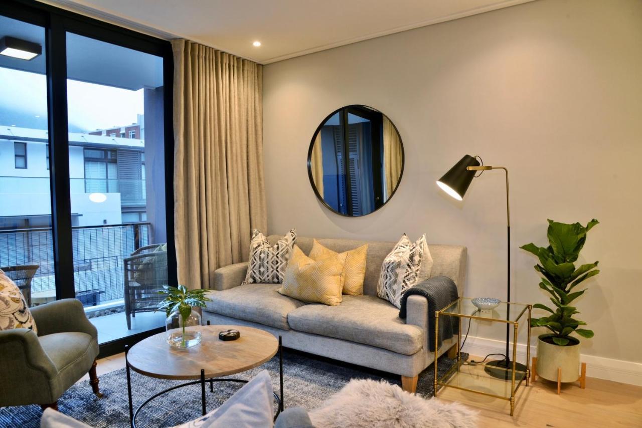 35 On Main By Stay In Luxury Cape Town Exterior photo