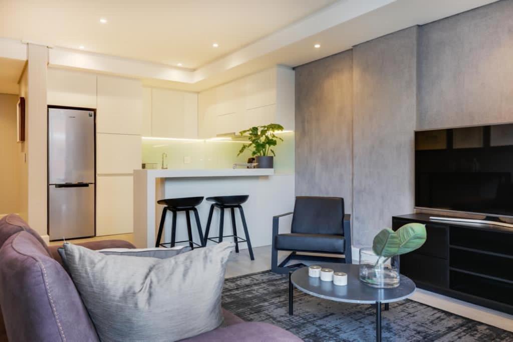 35 On Main By Stay In Luxury Cape Town Exterior photo