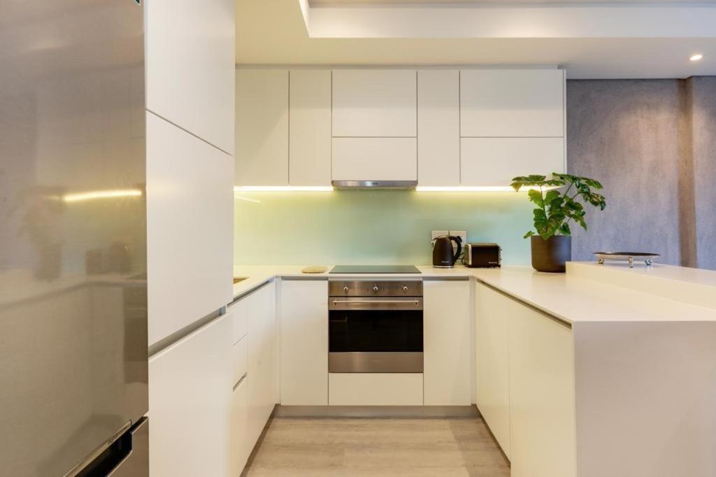 35 On Main By Stay In Luxury Cape Town Exterior photo